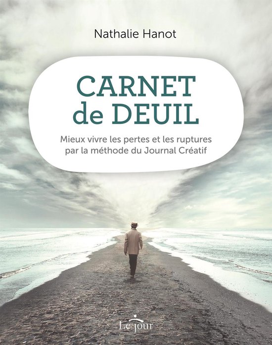 Livre 'Carnet de deuil' de Nathalie Hanot. Homme marchant sur un chemin face à la mer et au ciel.