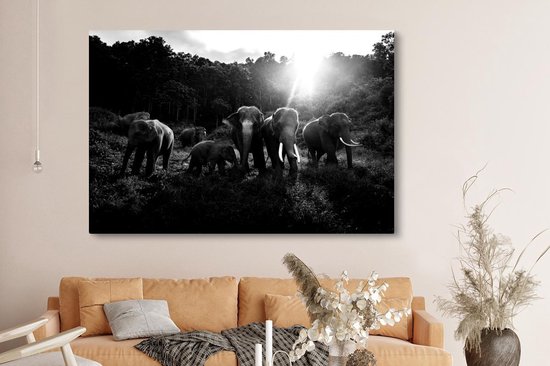 Tableau sur toile Éléphants dans la jungle - noir et blanc - 150x100 cm - Décoration murale