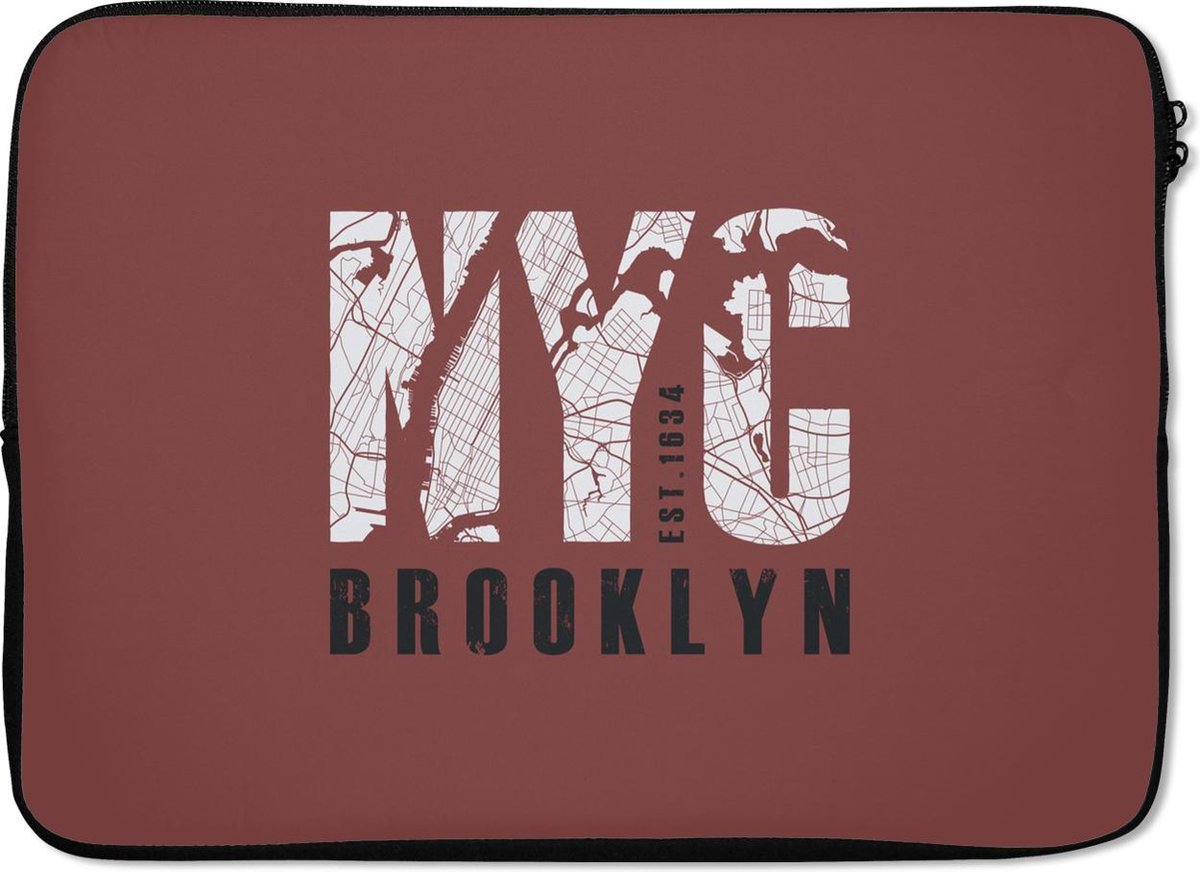 Laptophoes 13 inch - New York - NYC - Brooklyn - Laptop sleeve - Binnenmaat 32x22,5 cm - Zwarte achterkant