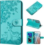 Voor Samsung Galaxy S21 FE Sika Herten Embossing Patroon Horizontale Flip PU Lederen Case met Houder & Kaartsleuf & Portemonnee & Fotolijst (Meerblauw)