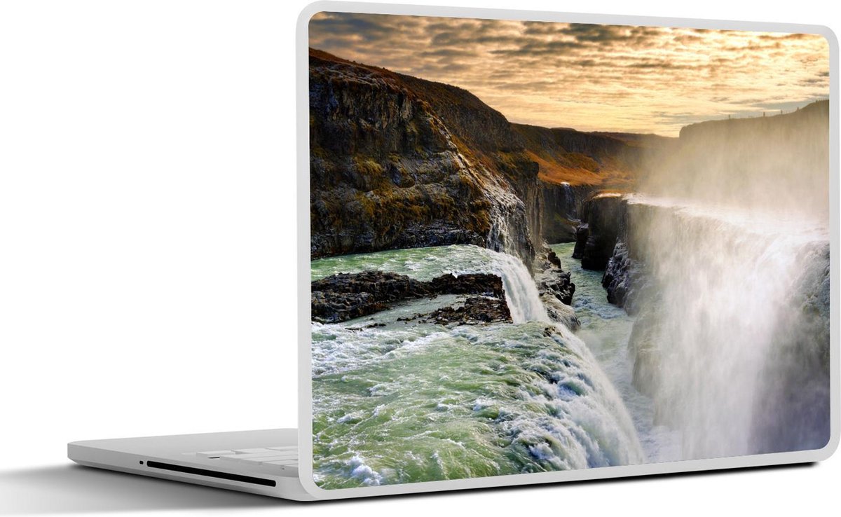 Afbeelding van product SleevesAndCases  Laptop sticker - 15.6 inch - Zonsondergang bij de Gullfoss waterval in IJsland