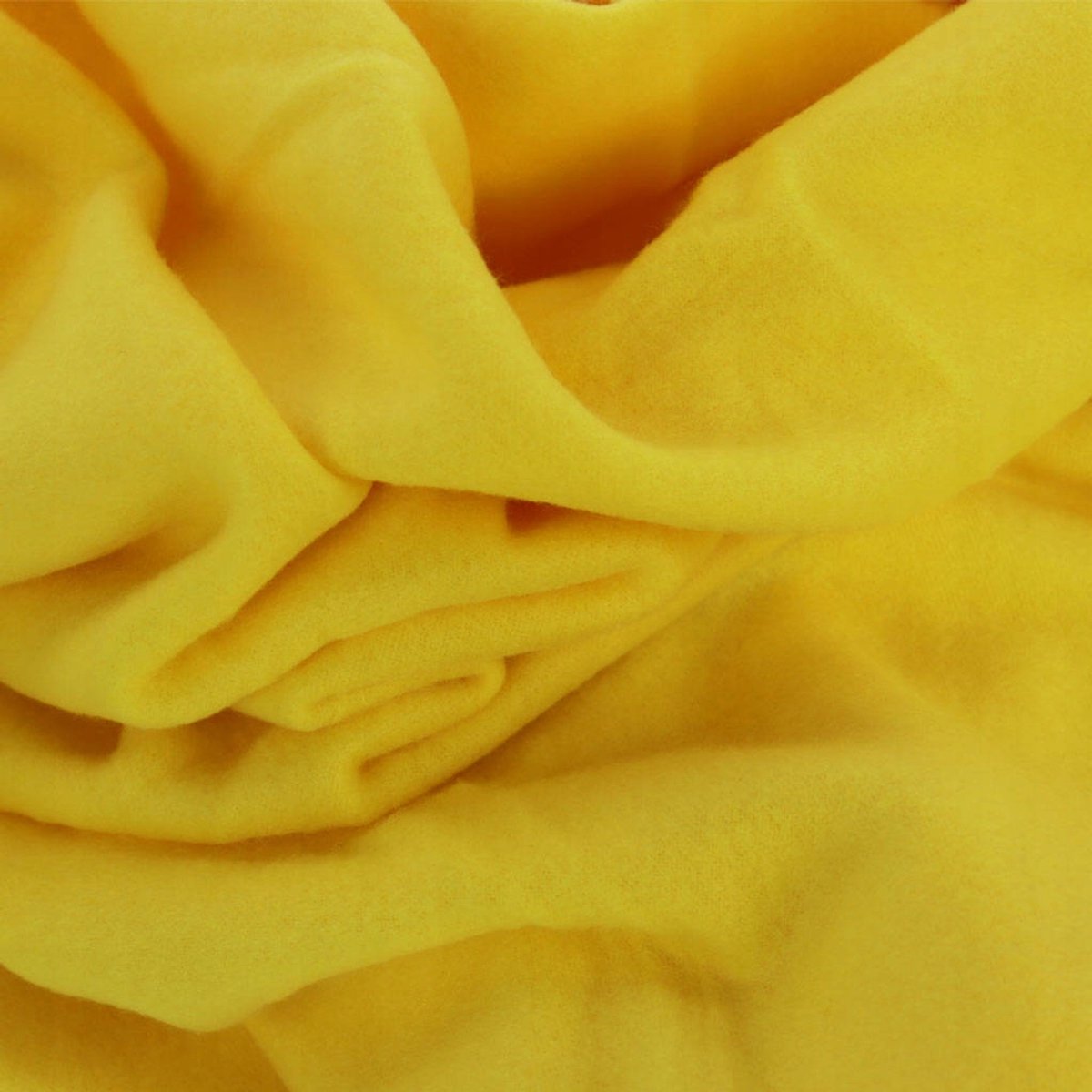 Euromat Zachte Gele Fleece Deken Milutek 130x170 cm - Comfortabel & Stijlvol