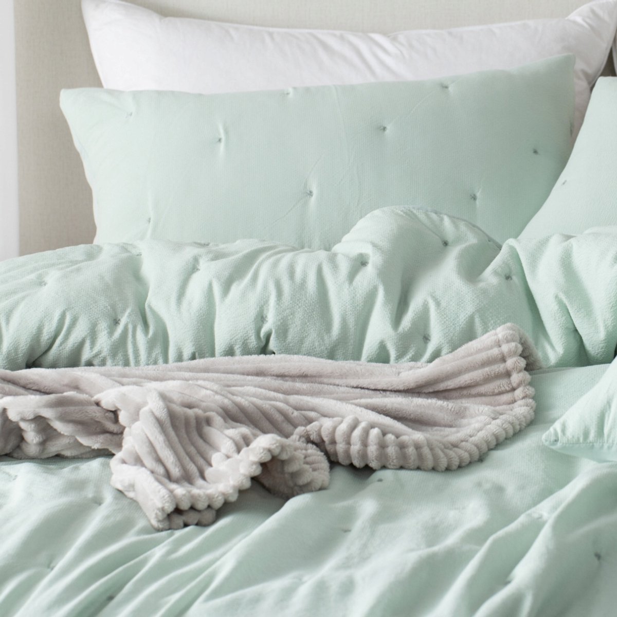 Gewatteerde Dotta Sprei 240x220cm - Zalmkleurig met Stippen