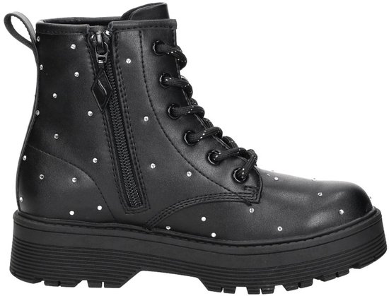 Zwarte Skechers laars met studs, veters en rits.