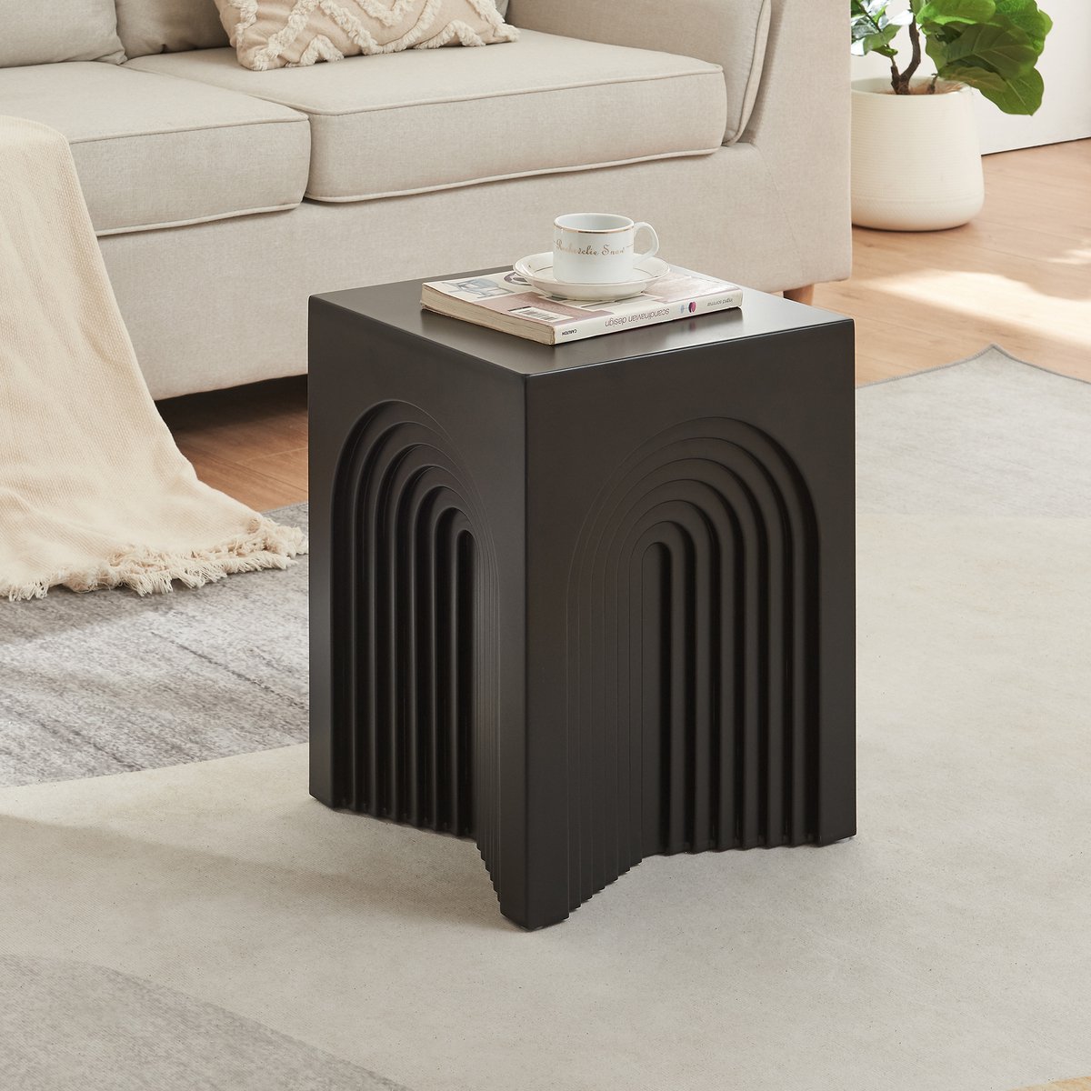 Bijzettafel Elverumn mdf 45x35x35 cm zwart mat [en.casa]