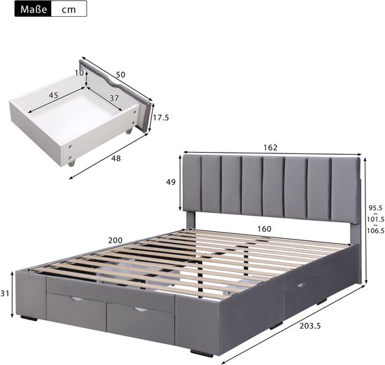 Grijs gestoffeerd bedframe met hoofdsteun, houten lattenbodem, vier open lades en afmetingen in cm.