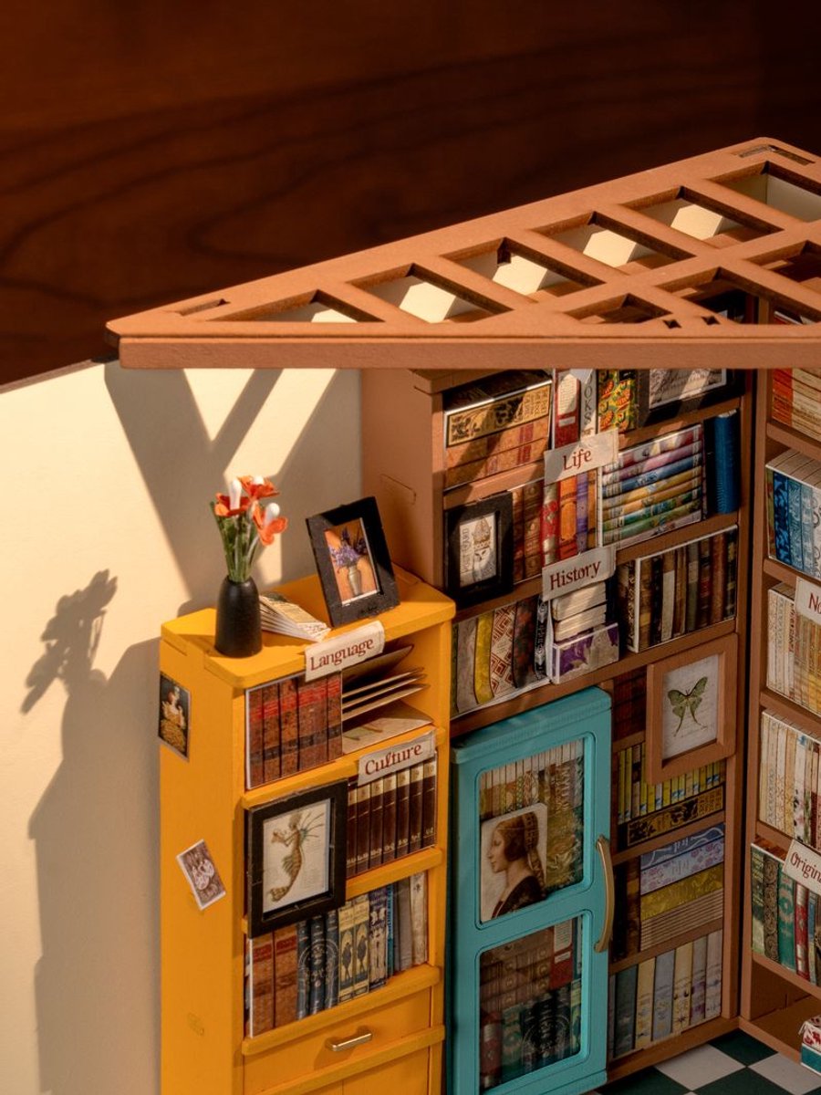 Robotime modelbouw Miniatuur bouwpakket Sam's Study hout/papier/kunststof - 190mm hoog x 225mm breed x 185mm diep - met lampje — afbeelding 15