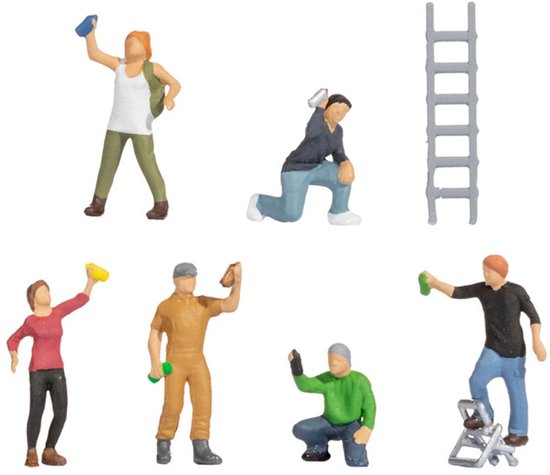 Zeven miniatuurfiguren, waaronder twee met spuitbussen en een ladder.