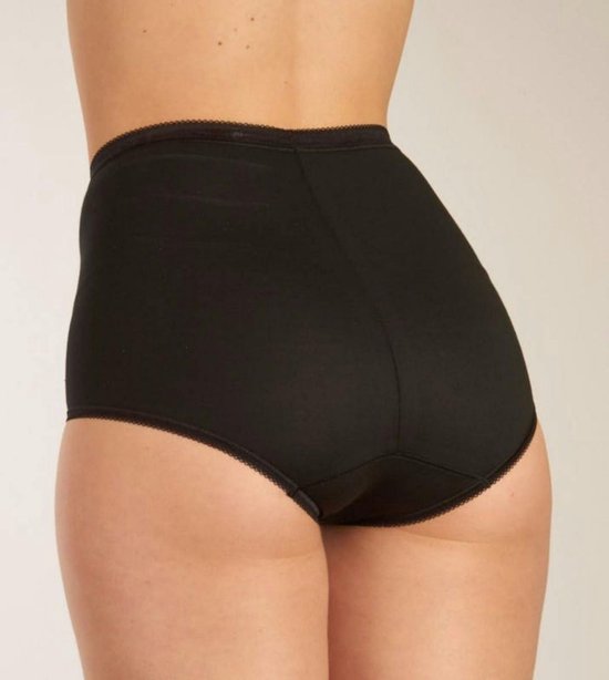 Zwarte dames maxi slip, zichtbaar van de achterkant. Kanten boord aan taille en beenopeningen.