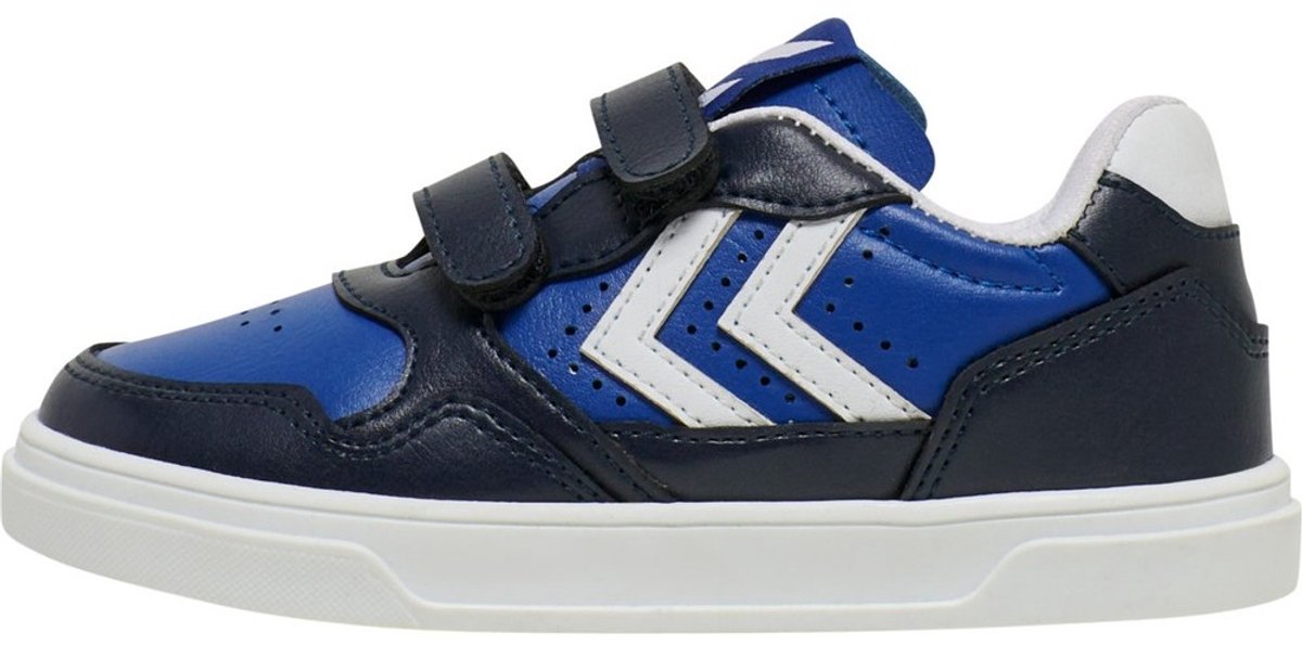 Hummel Camden Jr sneakers in zwart en irisblauw, met klittenbandsluiting en rubberen zool voor grip.