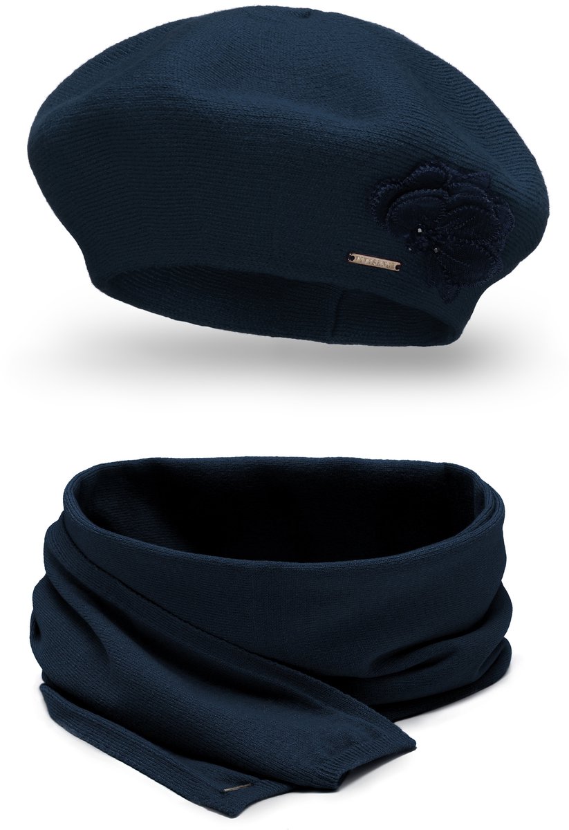 Vivisence Dames Baret En Sjaal Winterset - Wolmix Met Bloemenapplicatie Op De Baret En Decoratieve Steek Op De Sjaal Voor Een Verzorgde Uitstraling - Zacht En Warm Voor Comfort Tijdens Koude Winterdagen En Geschikt Voor Diverse Stylings - Donkerblauw