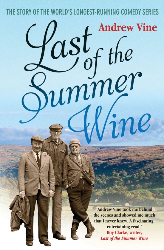 Boek "Last of the Summer Wine" met drie mannen in tweedkleding in een landelijke omgeving. Tekst: "THE STORY OF THE WORLD'S LONGEST-RUNNING COMEDY SERIES"