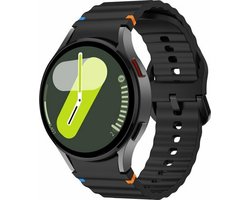 By Qubix - Geschikt voor Samsung Galaxy Watch Bandje 20mm – Zwart – Wave Sportband – Maat S/M – Compatibel met Galaxy Watch 7, FE, 6, 6 Pro, 5, 5 Pro, 4 & 4 Classic