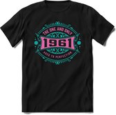 1961 The One And Only | Feest Kado T-Shirt Heren - Dames | Cobalt - Licht Roze | Perfect Verjaardag Cadeau Shirt | Grappige Spreuken - Zinnen - Teksten | Maat XXL