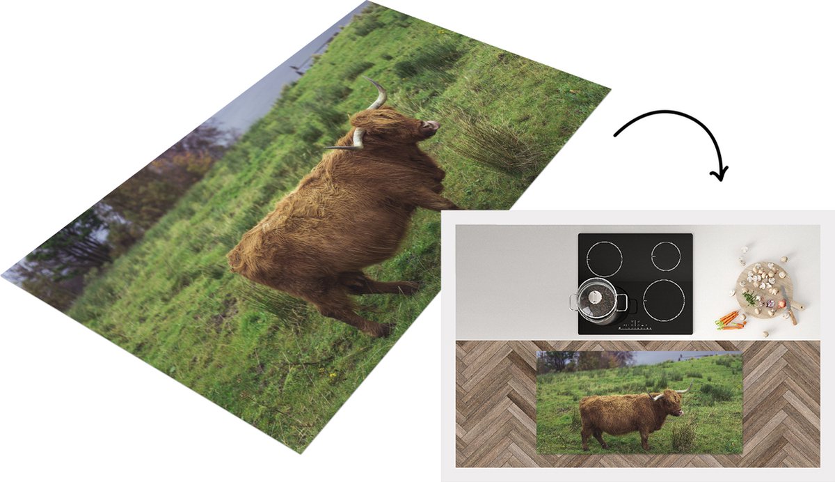 KitchenYeah Keukenloper - Loper keuken - Schotse Hooglander - Gras - Water -Dieren - 120x60 cm - Keukenloper vinyl Multicolor