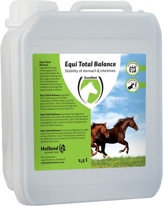 Witte jerrycan met een label met de tekst "Equi Total Balance" en rennende paarden.