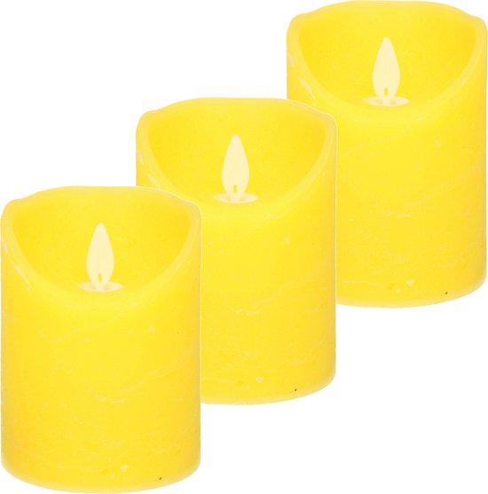 3x Gele LED kaarsen / stompkaarsen 12,5 cm - Luxe kaarsen op batterijen met bewegende vlam