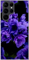 Geschikt voor Samsung Galaxy S22 Ultra hoesje - Patroon - Bloemen - Paars - Siliconen Telefoonhoesje