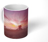 Mok - Koffiemok - Paarse tinten in Nederlands landschap - Mokken - 350 ML - Beker - Koffiemokken - Theemok