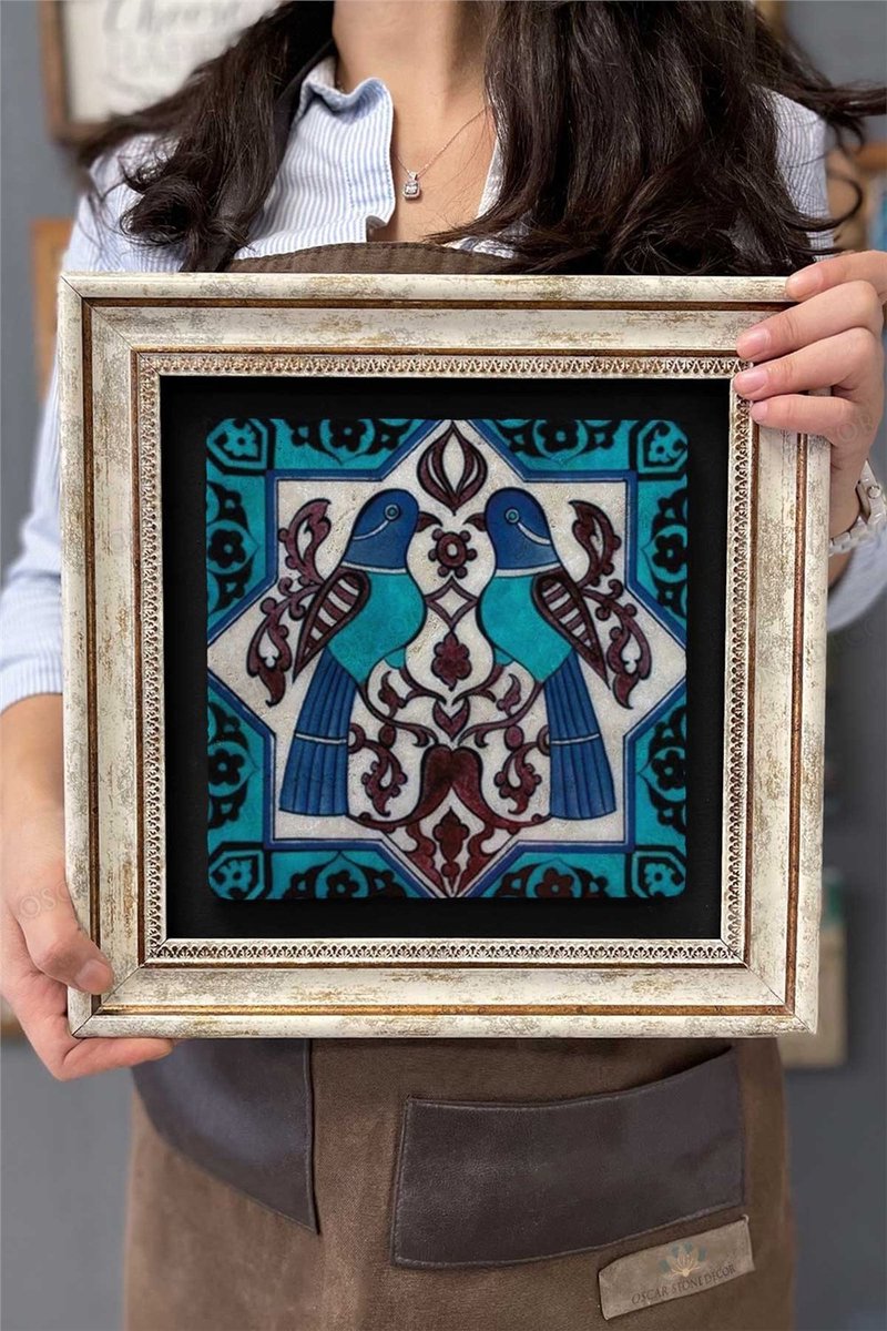 Ingelijst Schilderij natuursteen Delftsblauw – Vogel - Kunst - 30x30 cm - Muurdecoratie – Wanddecoratie - Tegel kunst - Wanddecoratie - Muurdecoratie – Valentijn cadeautje voor hem haarVerjaardagscadeau