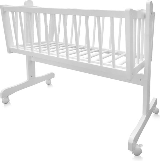 Witte wieg op een onderstel met wielen, zonder bekleding.