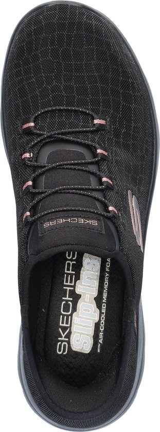 Zwart Skechers Slip-Ins damesinstapper, bovenkant met roze veters en S-logo.