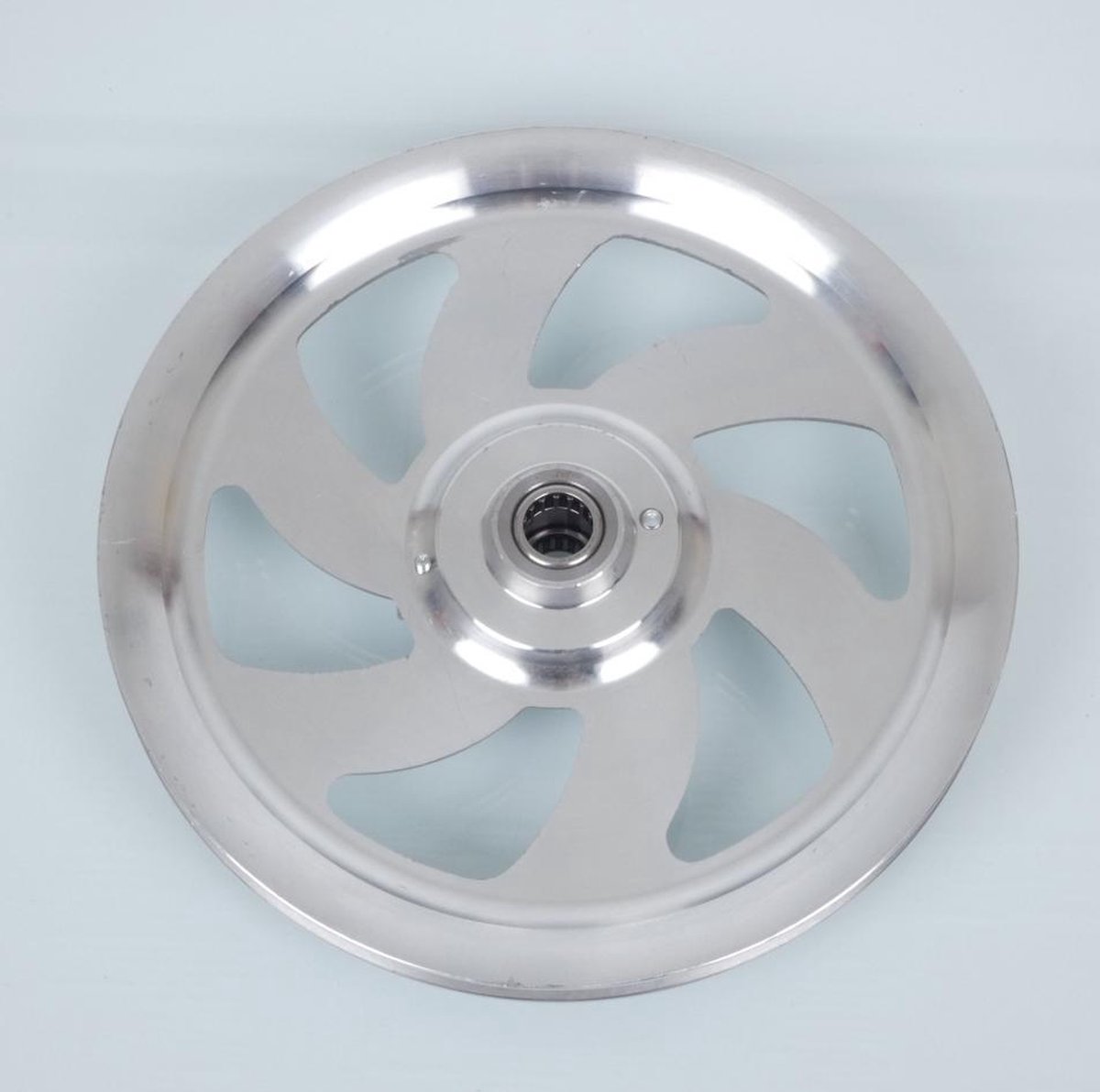 Poulie de transmission RSM pour mobylette MBK 88 D16mm ellipse 6 trous 11 dents