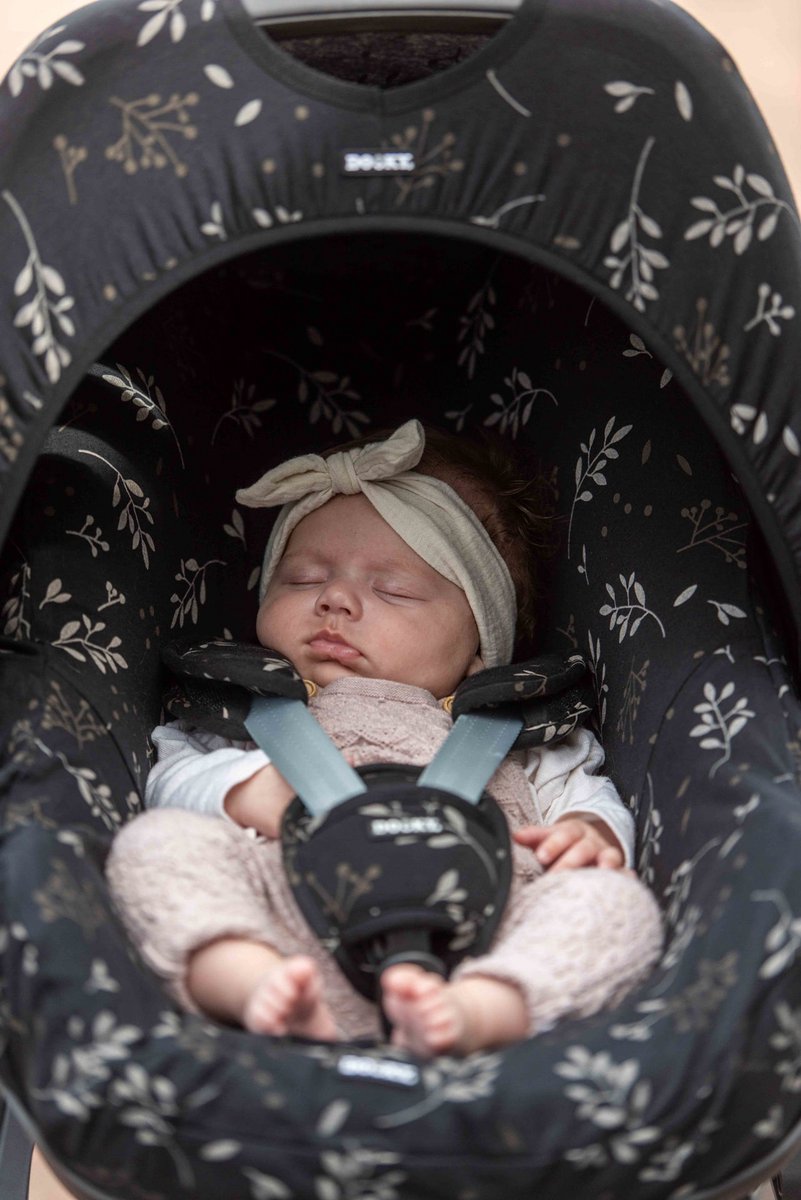 Dooky Seat Cover 0+ Autostoelhoes Romantic Leaves Black - Universele Autostoelhoes Maxi Cosi CabrioFix, Maxi Cosi hoes Pebble, Maxicosi hoes, Cybex en meer - Autostoelhoes Baby Universeel – foto 3