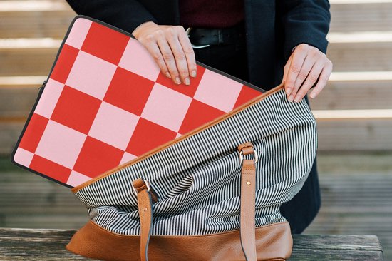 Housse pour ordinateur portable 15,6 pouces - Motif damier - Rouge - Rose - Blocs - Housse pour ordinateur portable - Dimensions intérieures 37x26 cm - Dos noir