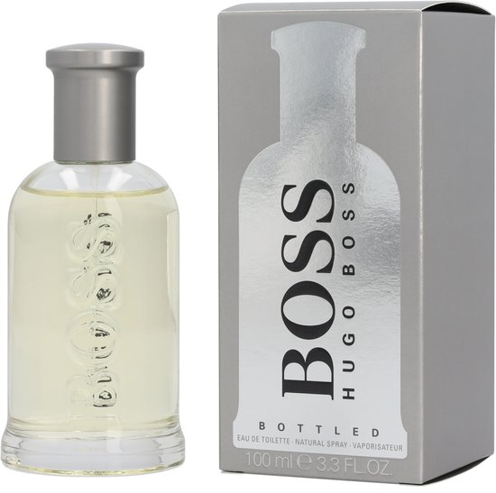 Een set van BOSS Bottled Eau de Toilette met een fles en verpakking.