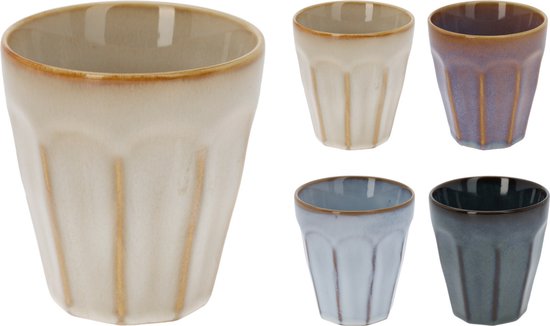 Set van 5 koffiekopjes in verschillende kleuren: beige, lichtblauw, paars, grijs en zwart.