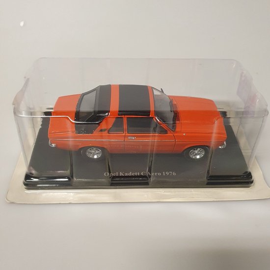 Opel Ascona A 1.9 SR blauw 1:24 Whitebox