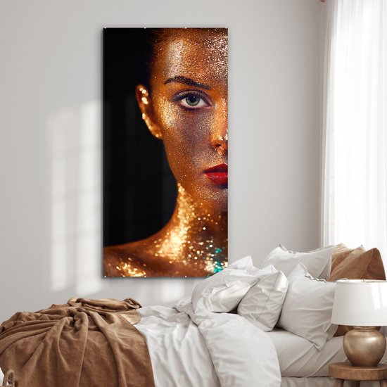 MuchoWow® Peinture sur Verre - Maquillage - Or - Femme - Luxe - Glitter - Art - 80x160 cm - Peintures sur Verre Peintures - Photo sur Glas