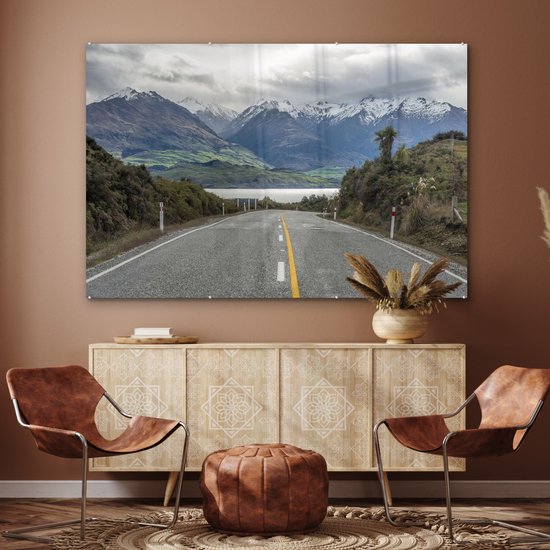Highway at Lake Wanaka in New Zealand Plexiglass 180x120 cm - Tirage photo sur Glas (décoration murale en plexiglas) XXL / Groot format!