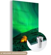 MuchoWow® Glasschilderij 40x60 cm - Schilderij acrylglas - Noorderlicht - Tent - Berg - Foto op glas - Schilderijen