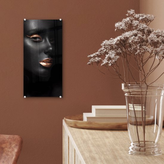 MuchoWow® Peinture sur verre 20x40 cm - Peinture sur verre acrylique - Zwart - Or - Femme - Photo sur verre - Peintures