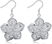 Fashionidea - Mooie zilverkleurige oorbellen in bloemvorm de Silver Flower Earrings