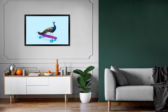 Fotolijst incl. Poster - Pauw - Blauw - Skateboard - Dieren - Grappig - 90x60 cm - Posterlijst