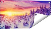 Gards Tuinposter Zonsondergang in het Sneeuw Bos - 60x30 cm - Tuindoek - Tuindecoratie - Wanddecoratie buiten - Tuinschilderij