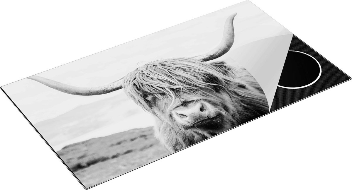 Chefcare Inductie Beschermer Schotse Hooglander in het Zwart Wit - 95x55 cm - Afdekplaat Inductie - Kookplaat Beschermer - Inductie Mat