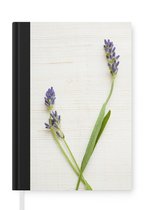 Notitieboek - Schrijfboek - Studio shot van lavendel - Notitieboekje klein - A5 formaat - Schrijfblok