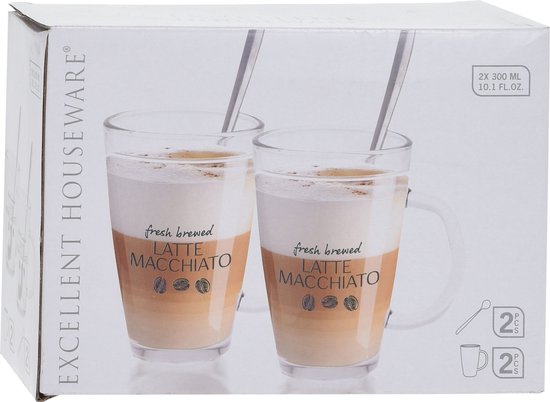 Verpakking met twee glazen latte macchiato met drank, en tekst.