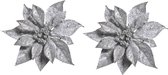2x Kerstboomversiering bloem op clip zilveren kerstster 18 cm - kerstfiguren - zilveren kerstversieringen