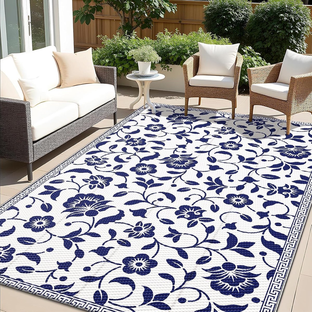 Smiry buitentapijt waterdicht tuintapijt UV-bestendig buiten terrastapijt omkeerbare plastic rieten mat voor balkon, kamperen, picknick, achtertuin - 120 x 180 cm, marineblauw & wit - bloem
