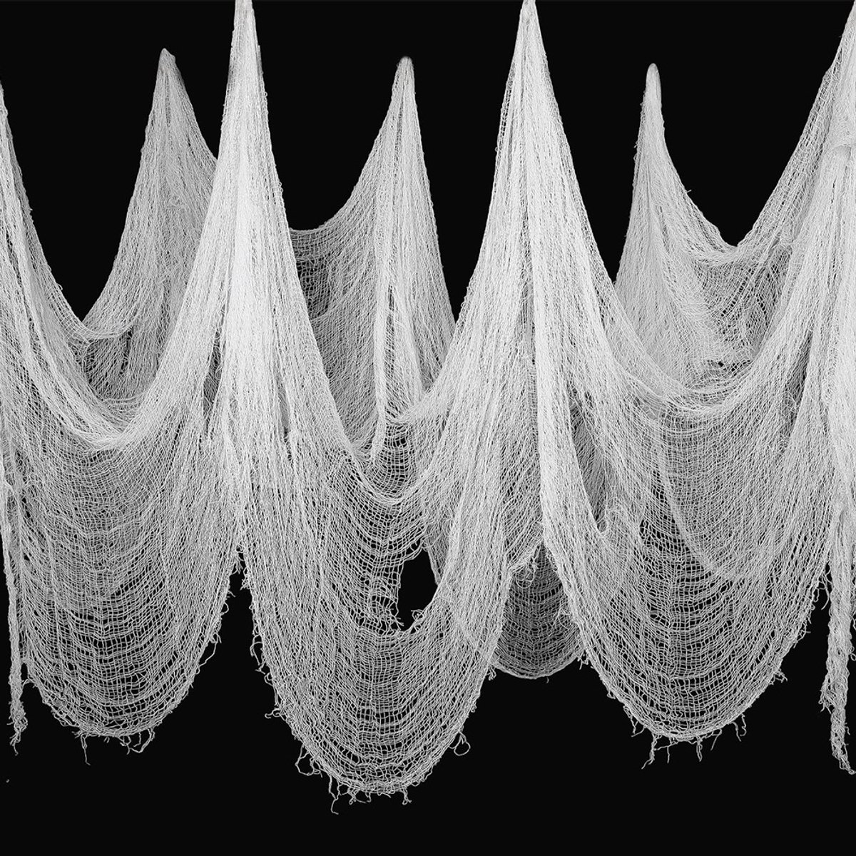 3 stuks –Witte sluier - Decoratieve Halloween-stof – Geschikt voor binnen en buiten; ideaal voor feestjes, tuinen, deuropeningen, terrassen, interieurs en raamdecoratie – Wit