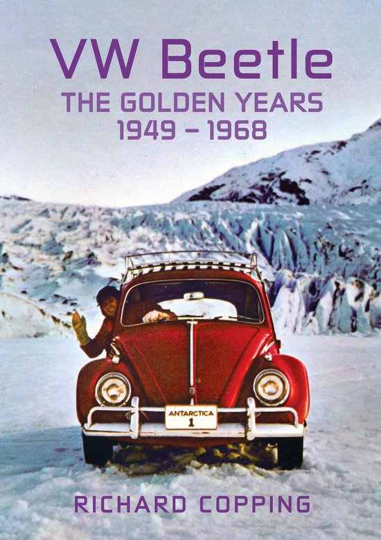 Boekomslag met rode VW Kever in de sneeuw, getiteld 'VW Beetle The Golden Years 1949-1968'.