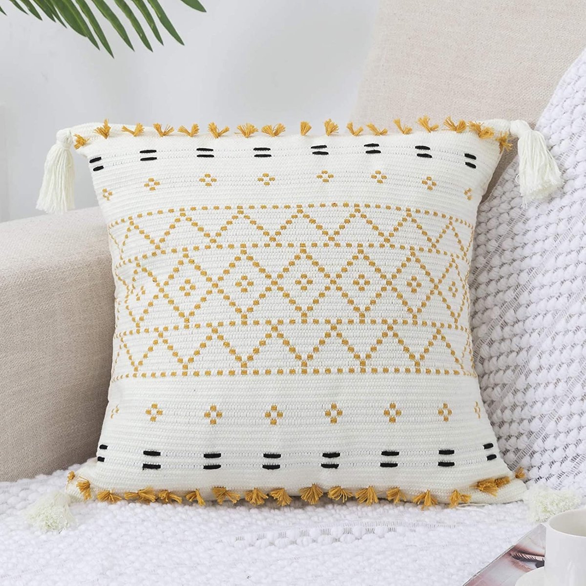 Boho Cushion Covers 18 x 18 Inch Decorative Pillowcase Natural Cotton Handwoven Tufted Throw Pillowcases with Tassel - ShopVlot