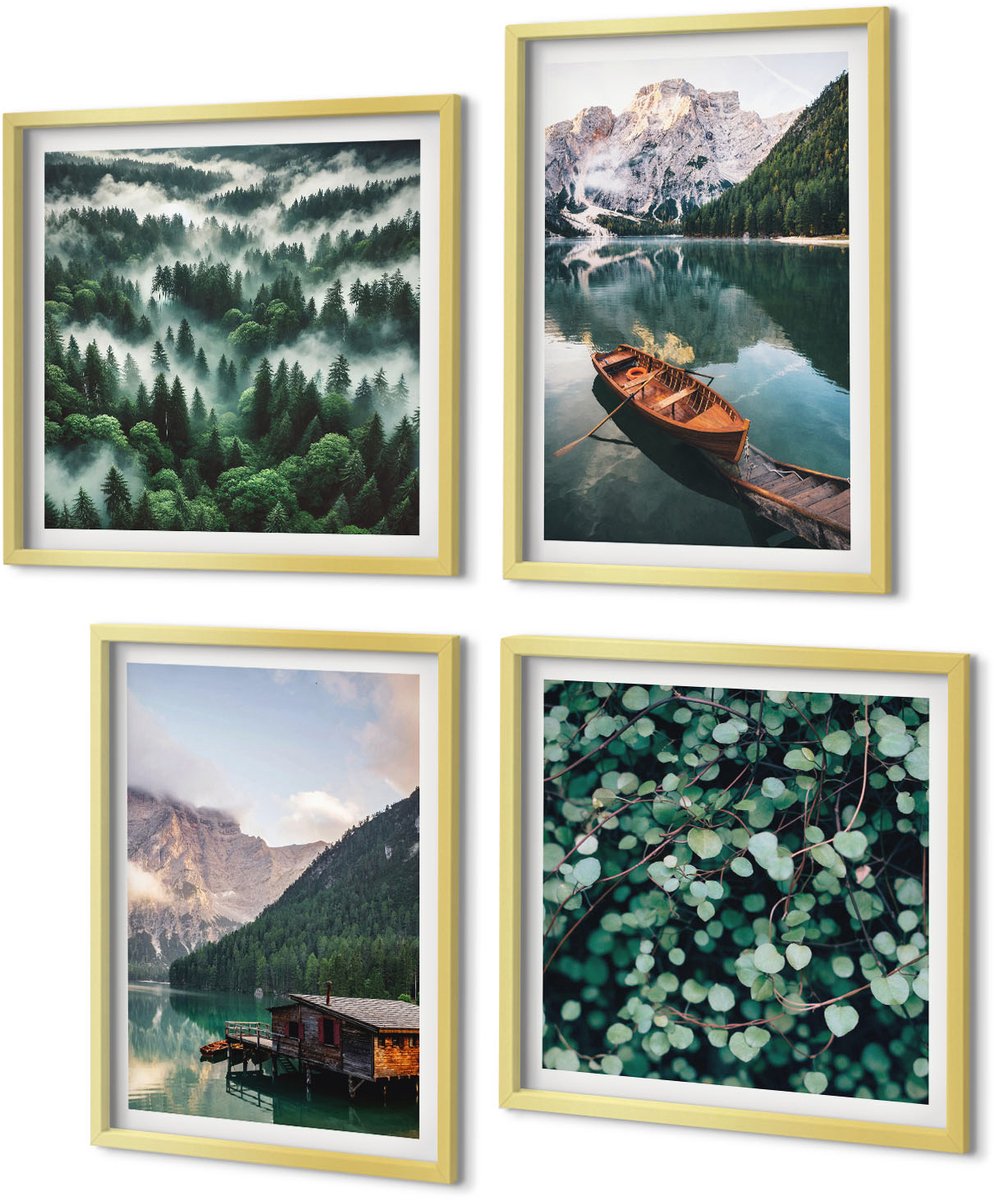 Coloray 4-Delige Schilderij Set - Berglandschap met een meer, een boot en een bos in de mist. - 40 x 40 cm en 40 x 60 cm - Wanddecoratie - Moderne Interieurdecoratie