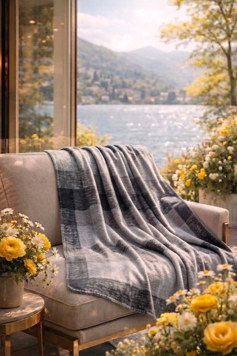 130 x 170 cm BOSALONI HOME, zacht flanel, warm en comfortabel, moderne plaid voor bank en bed, wasbaar, elegant voor huis en kantoor – Antraciet en Grijs