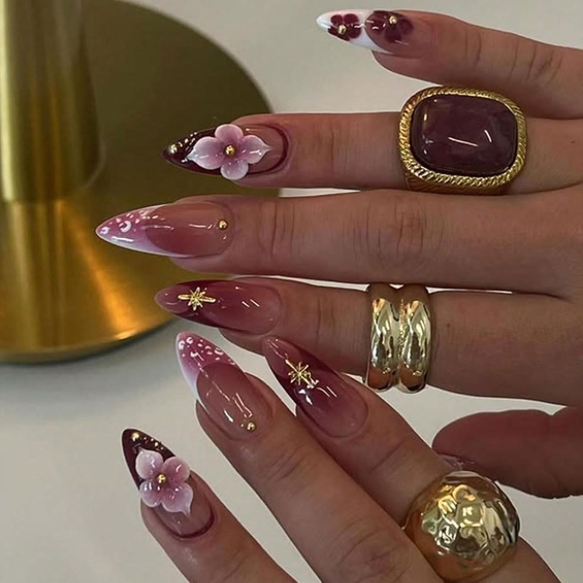 Valse nagels 24 stuks - Franse amandelvorm - 3D bloemenlook - eenvoudig aan te brengen - ShopVlot